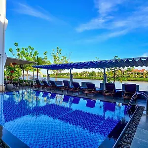 *** Hotel Riverside White House Boutique Vietnam